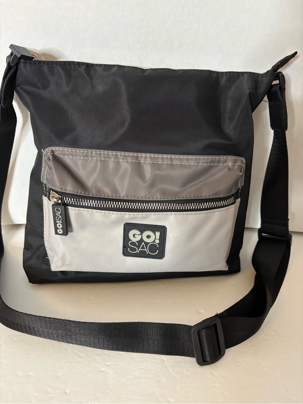 Women’s/Men’s Black and Gray Messenger Crossbody Bag